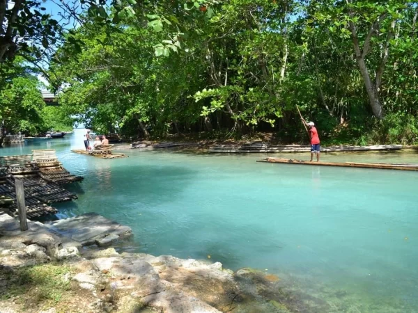 Rafting-in-Ocho-Rios-Jamaica-min