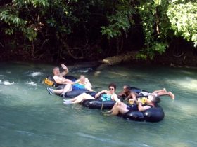 white_river_tubing_ocho_iulhuihjhhk