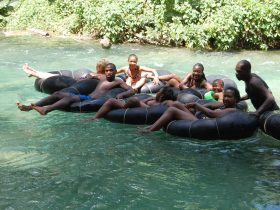 white_river_tubing_ocho_iulhuihk